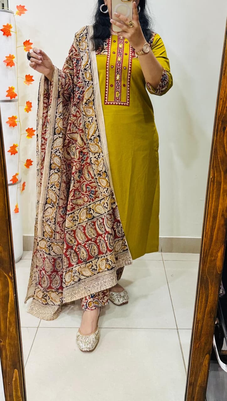 Premium Heavy Kalamkari Cotton Suit Set view 16
