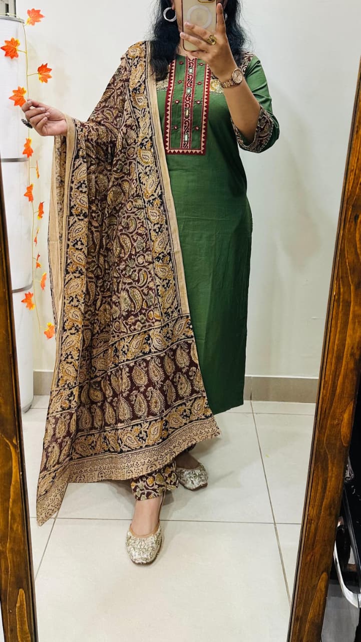 Premium Heavy Kalamkari Cotton Suit Set view 4