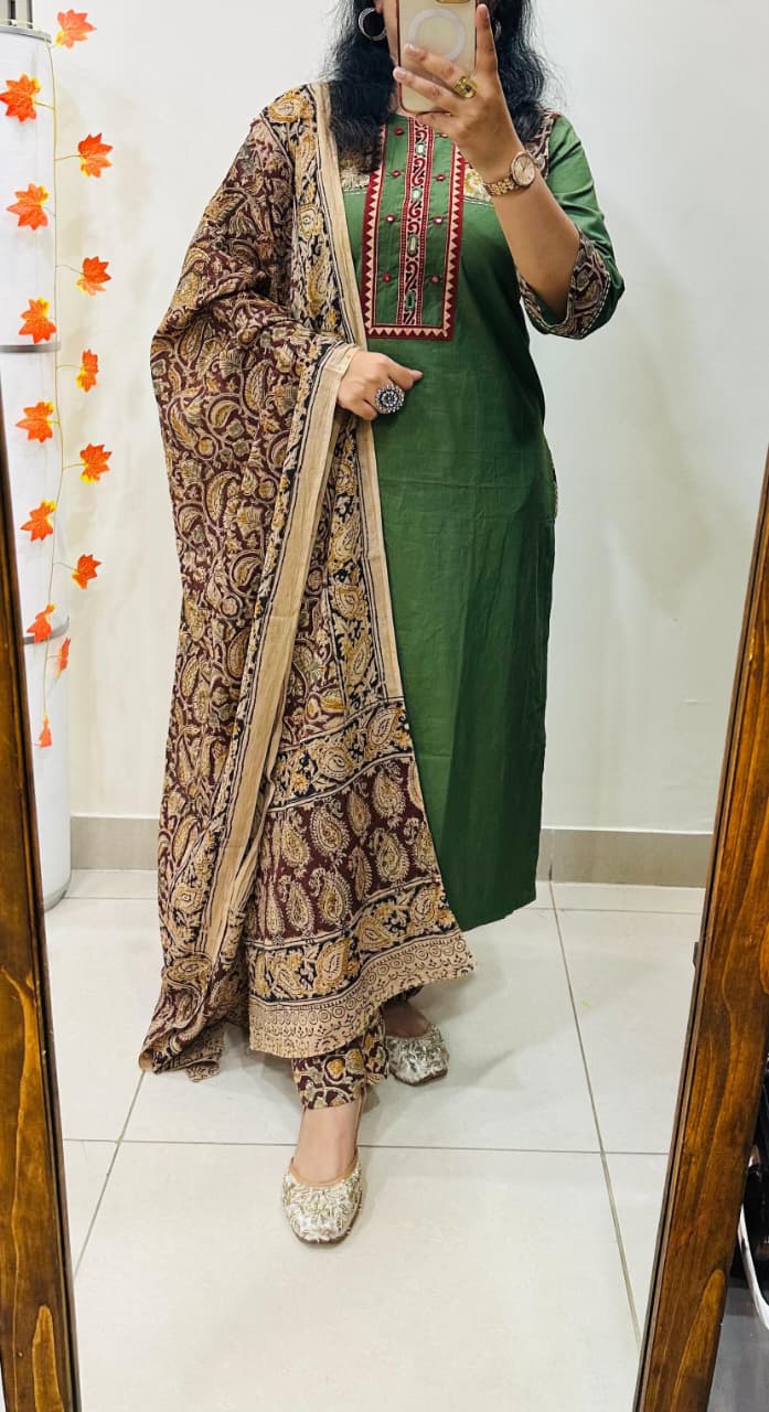 Premium Heavy Kalamkari Cotton Suit Set view 5