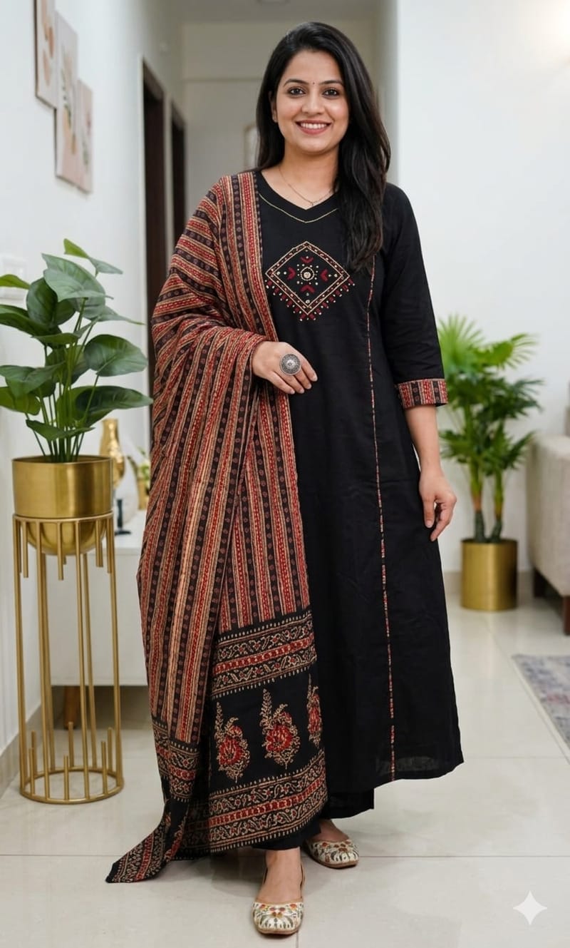 Royal Designer Ethnic Kurti Set in Dhabu Cotton with Mirror Work
