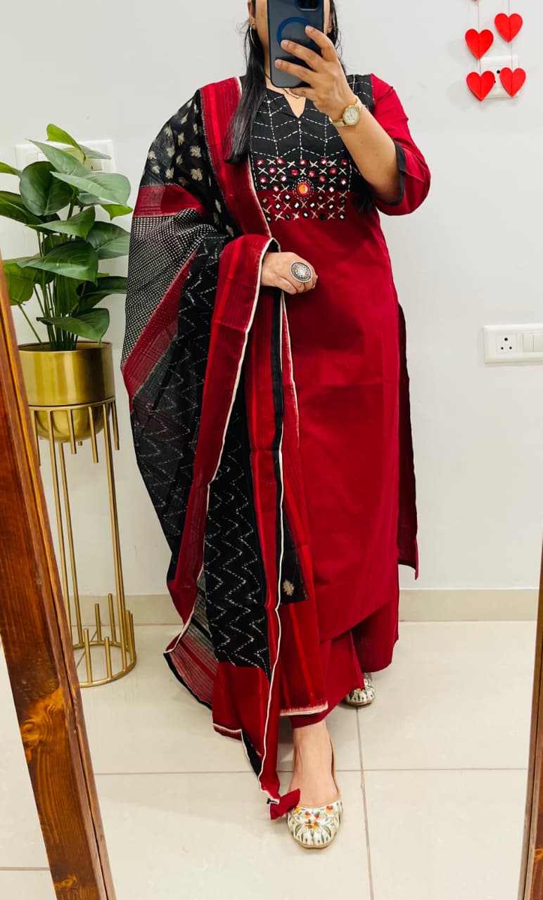 Premium Designer Kurti Set in Dhabu Cotton view 7