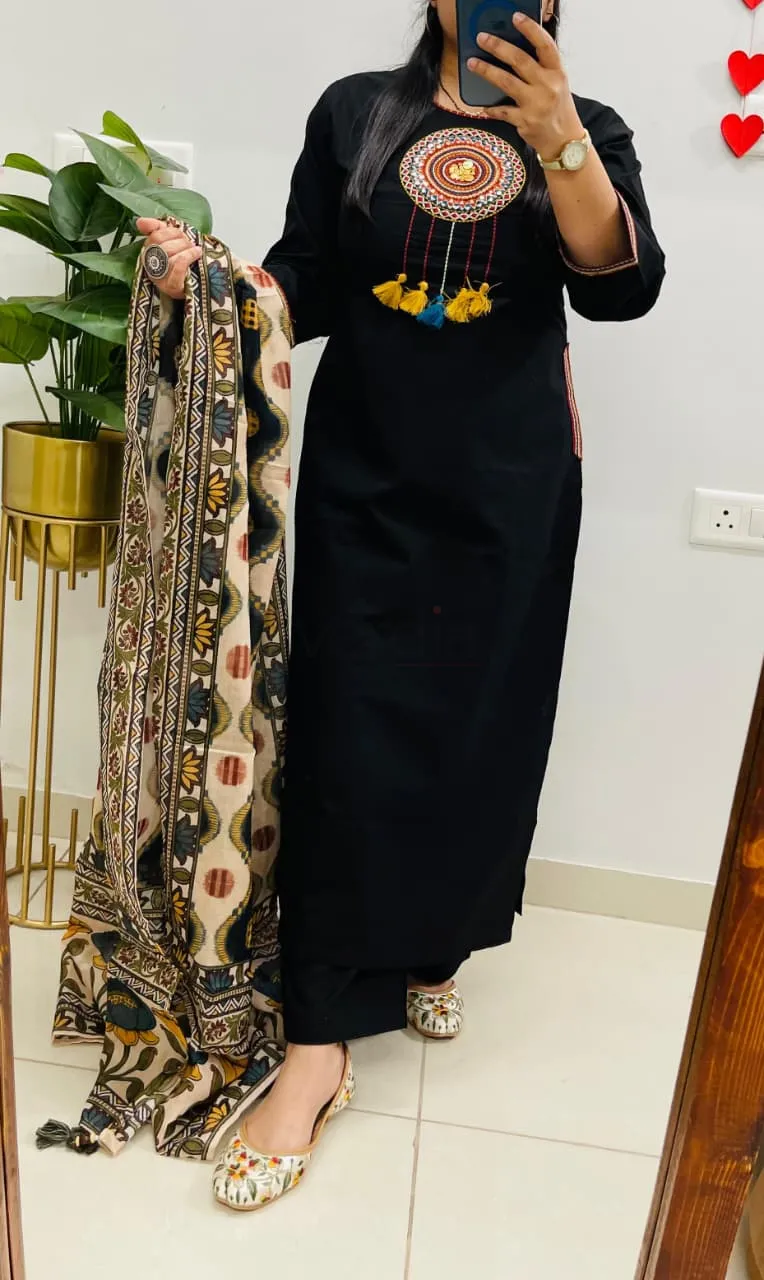 Unique Designer Dhabu Cotton Kurti Set