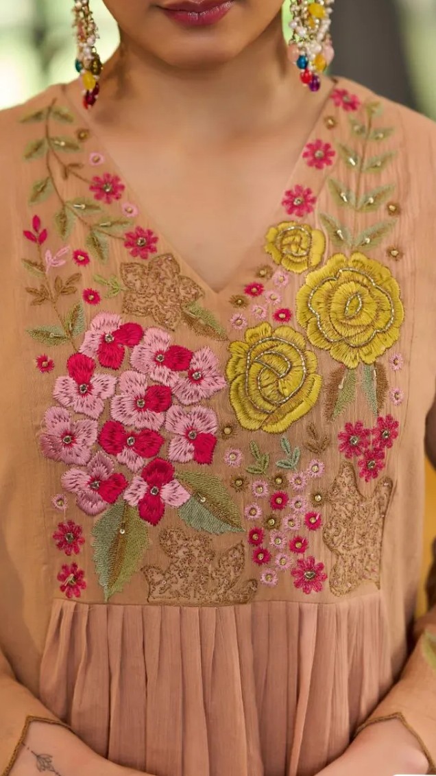 Premium cotton crush 3 piece suit with applique work view 5
