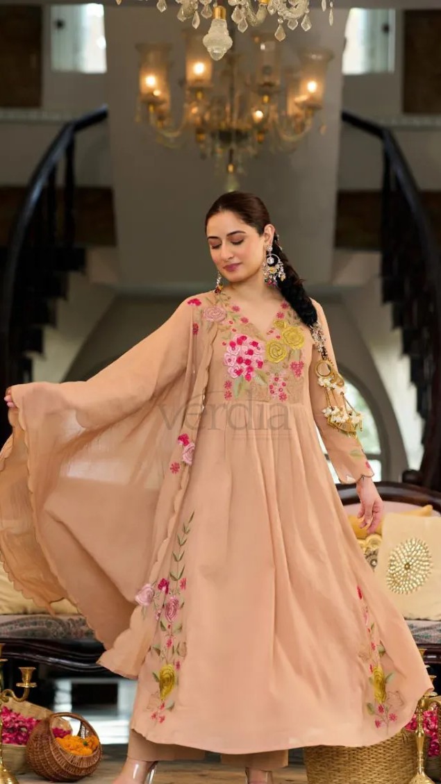 Premium cotton crush 3 piece suit with applique work view 6
