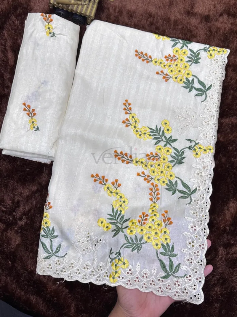 Saree in Tussar cotton and matching blouse in Tussar cotton view 8