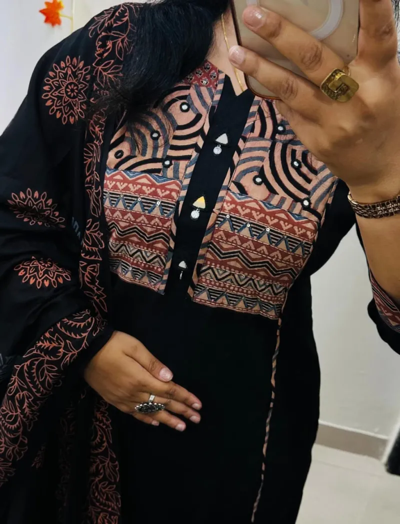 Premium Rich Dhabu Cotton Suit view 2