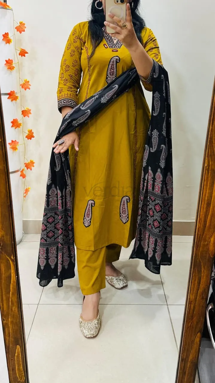 Premium Dhabu Cotton Suit with Azrakh Applique and real mirror work.