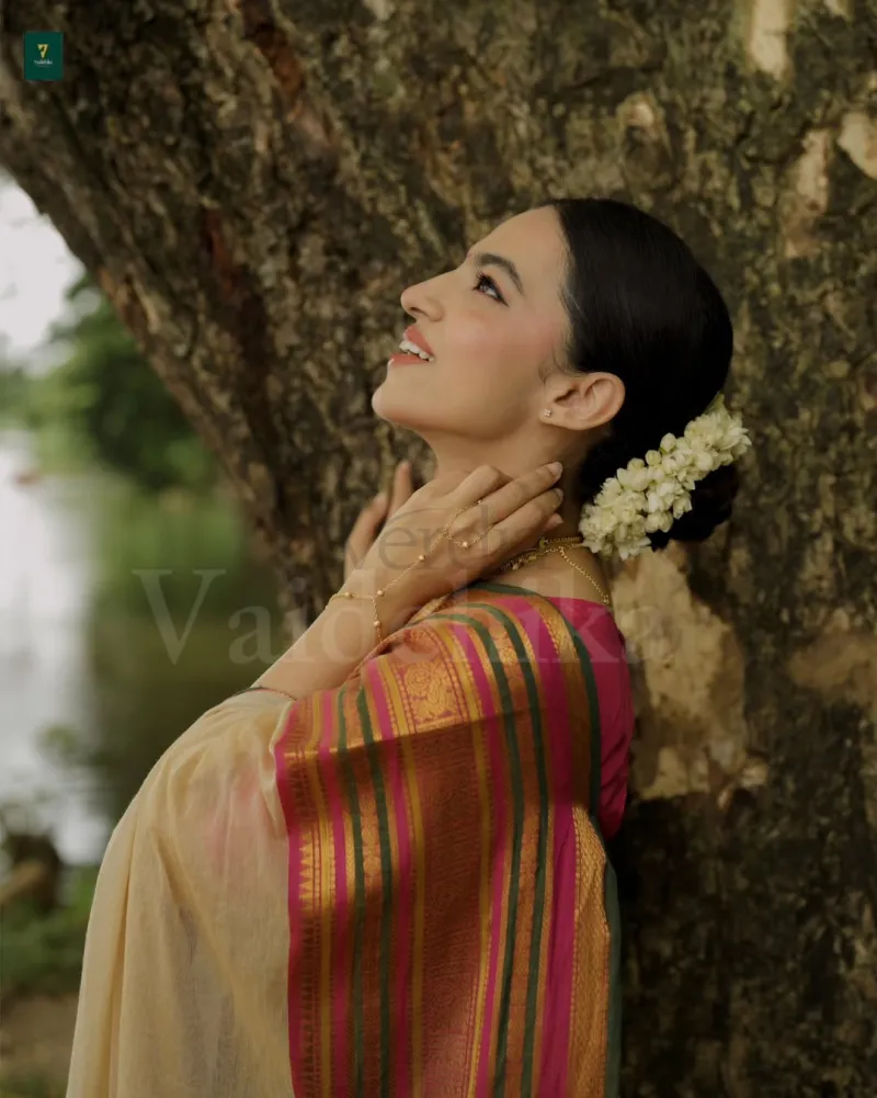 Kerala Onam special weaves; Pure Mulmul cotton saree (with running blouse piece) view 7