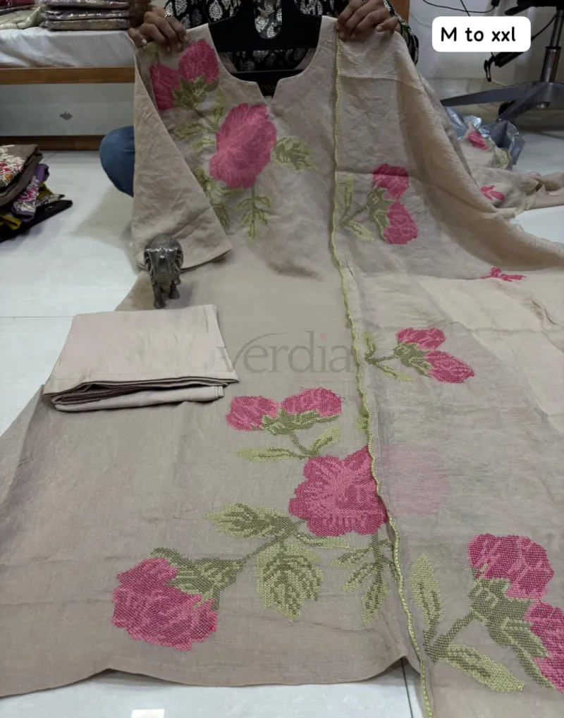 Premium Festival Collection Coral silk kurti set.