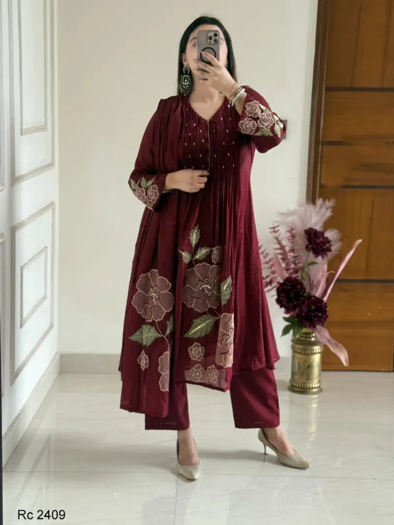 Premium Mul Chanderi Kurti Set with Heavy Embroidered Dupatta view 8