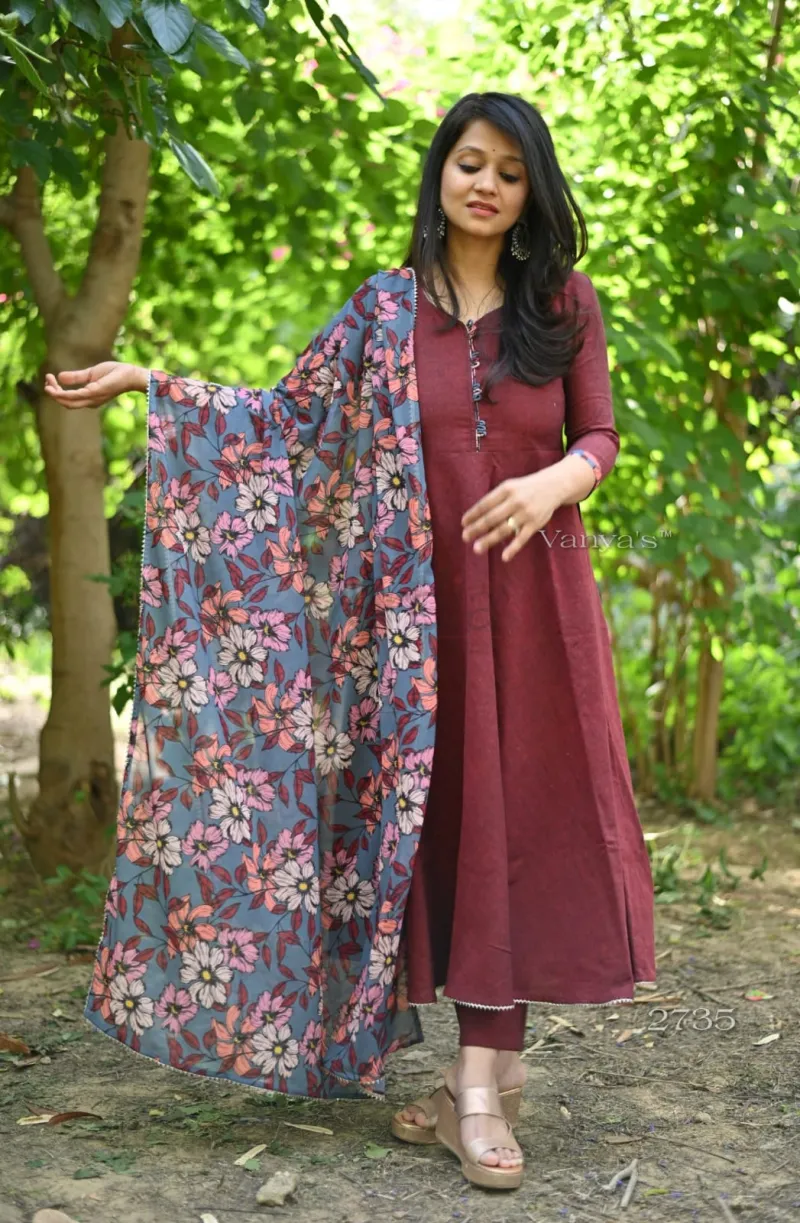 Handloom Cotton Anarakali Kurta Set view 3