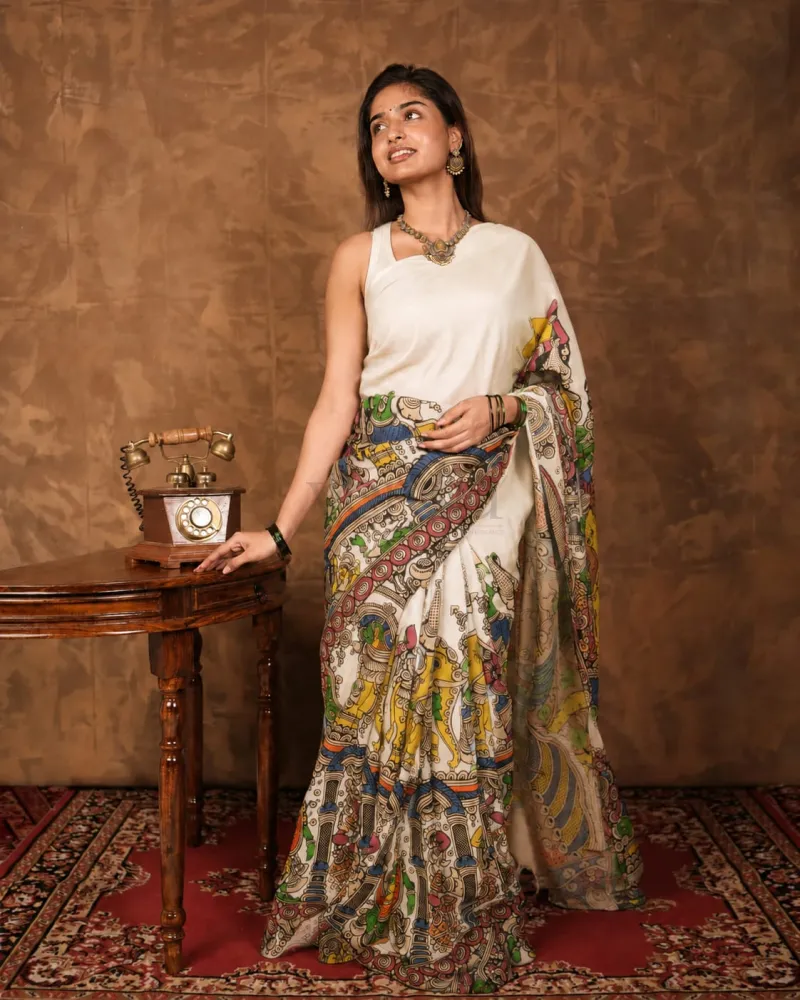 Mul Semi Silk Saree Featuring Kalamkari Print view 3